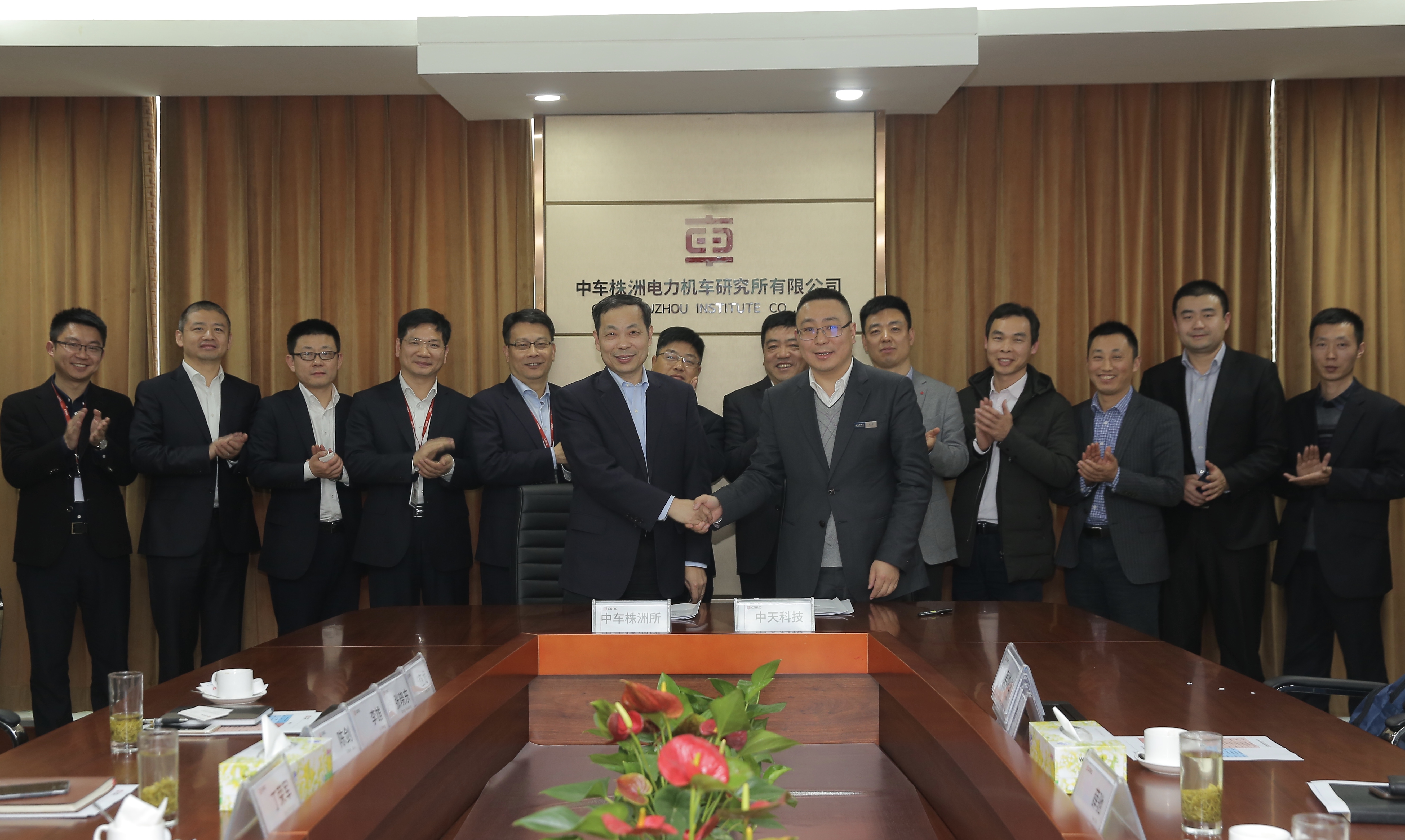 PG����(����)����IOS/��׿��/�ֻ���APP����