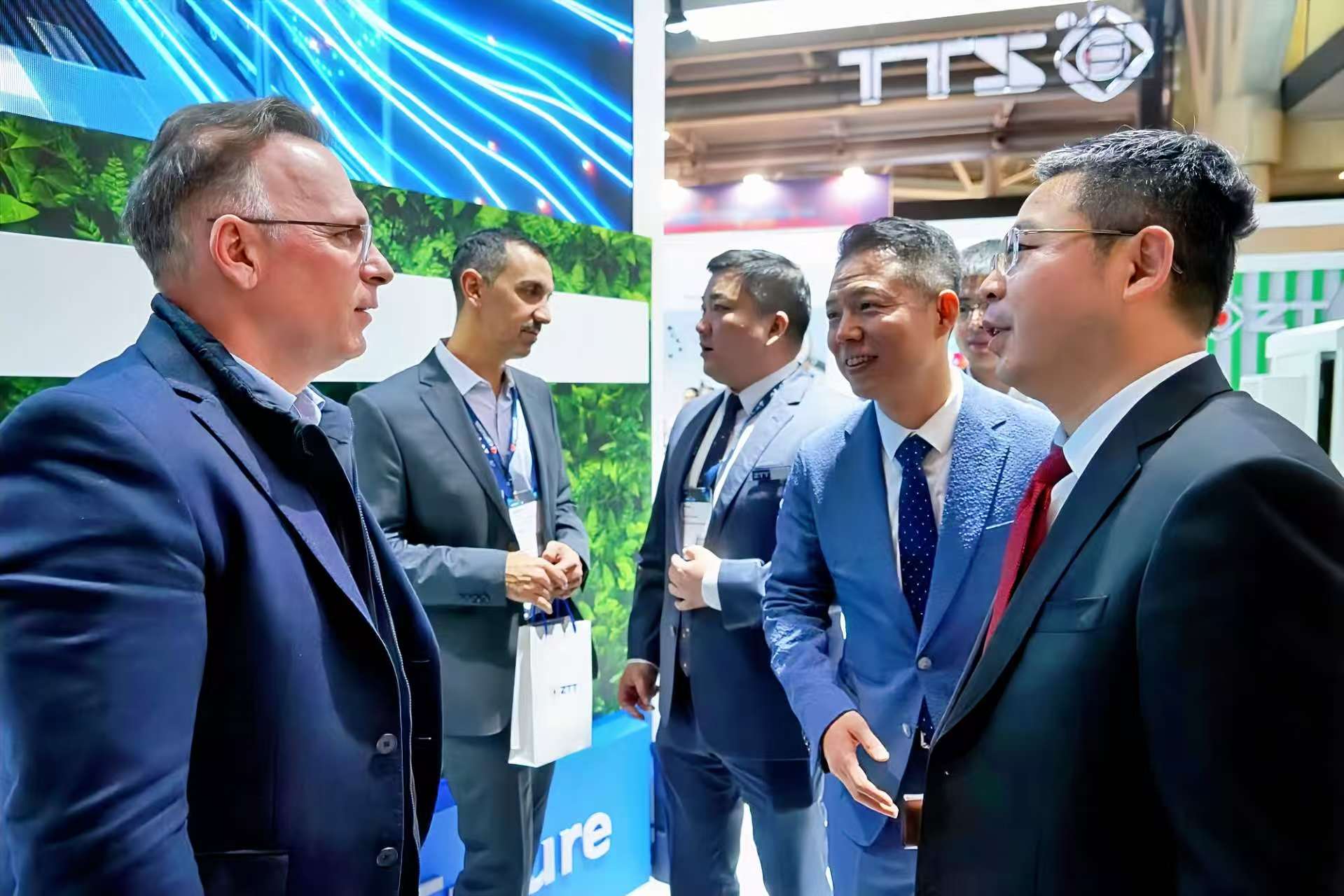 PG����(����)����IOS/��׿��/�ֻ���APP����